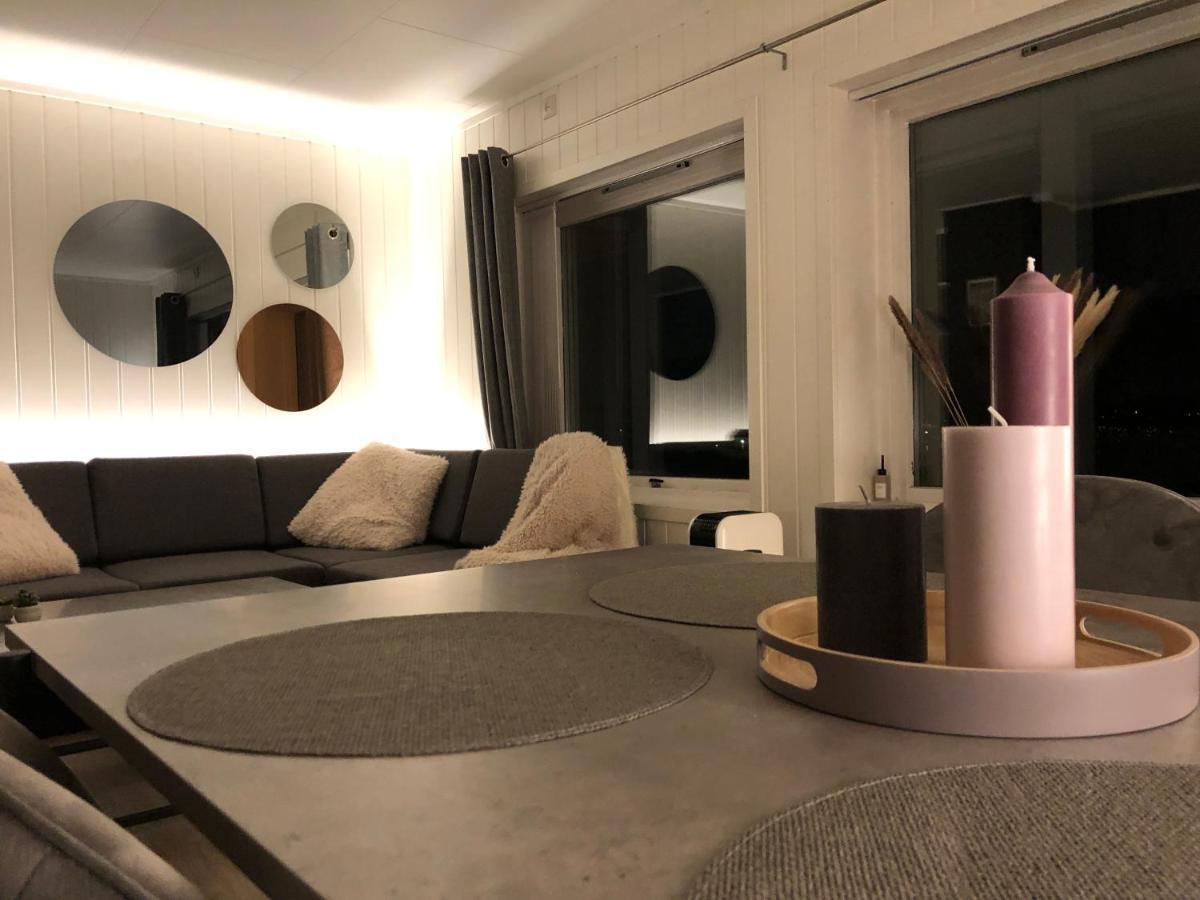 Moderne Og Trivelig Leilighet, Med Unik Utsikt Tromsø Exterior foto
